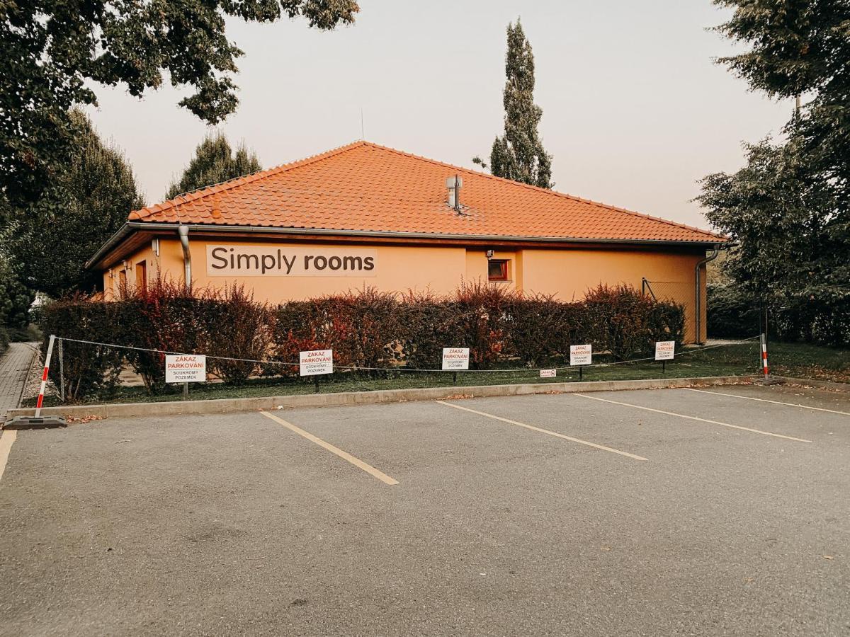 Simply Rooms Slavkov u Brna Eksteriør billede