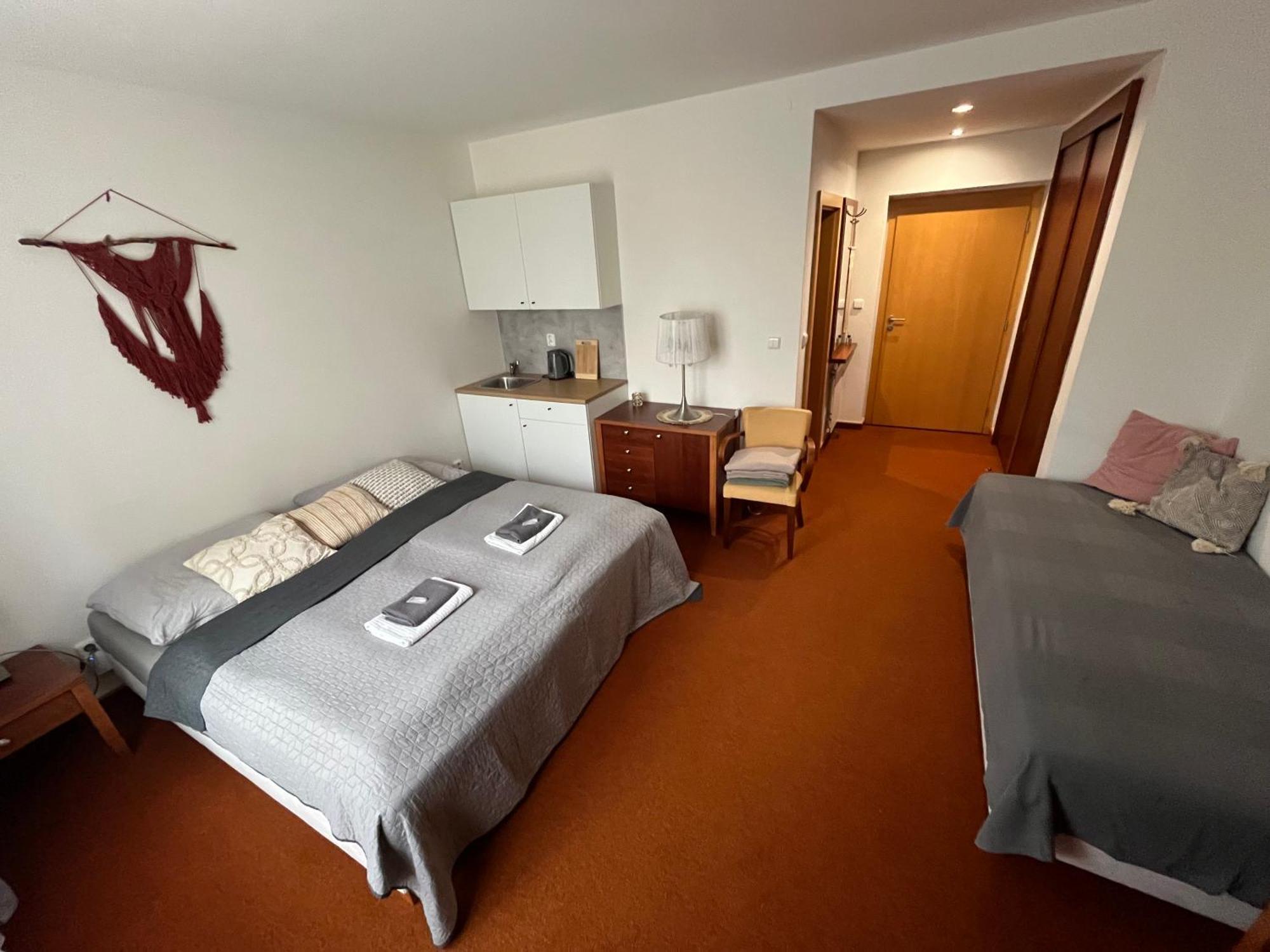 Simply Rooms Slavkov u Brna Eksteriør billede